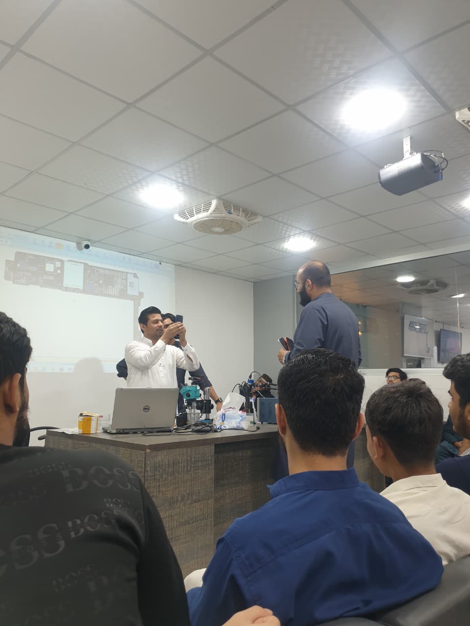 Team photo at iPhone Fix